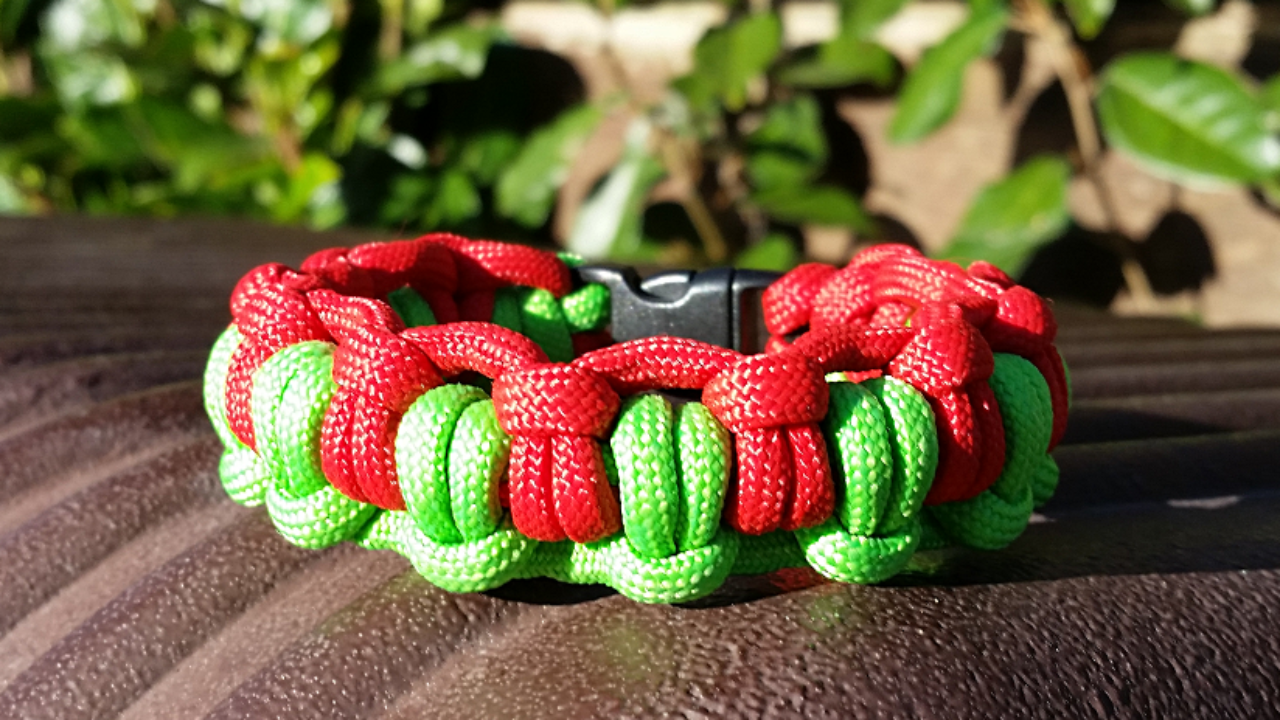 survival bracelet review